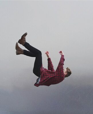 Co nosić pod koszula?