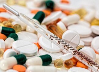 Kto może zostać farmaceutą? Kto może zostać farmaceutą?