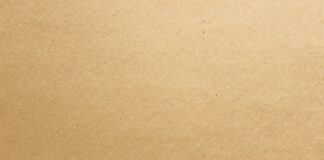 Czy trzeba mieć wydrukowaną kartę pokładową?