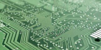 Co trzeba wyjąc przy kontroli bezpieczeństwa?